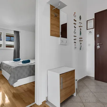 Apartman Kira Sea View *