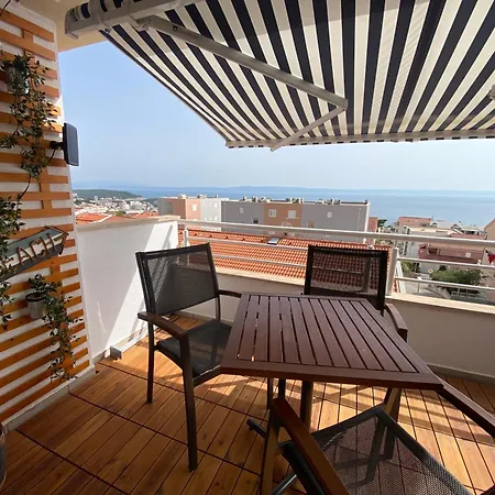 Kira Sea View * ماكارسكا