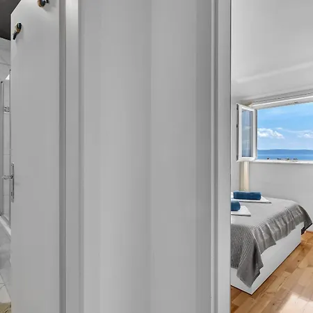 شقة Kira Sea View *