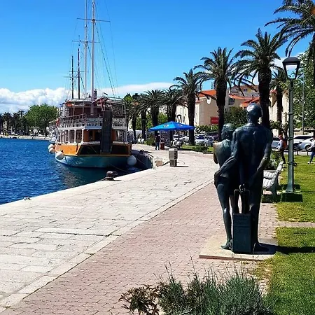 Kira Sea View شقة