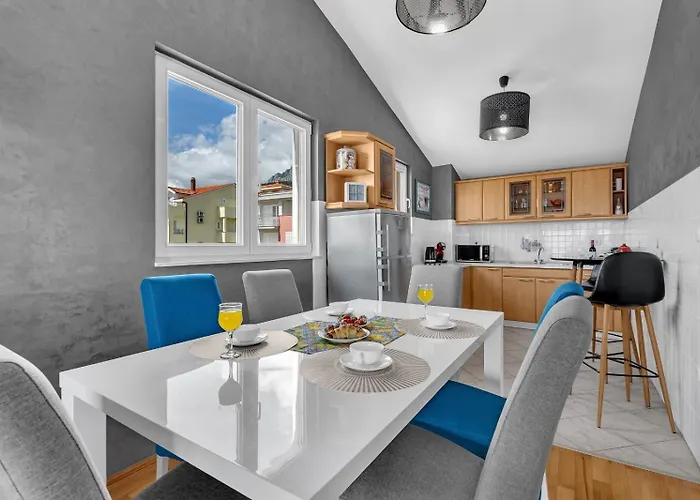 Daire Kira Sea View Makarska