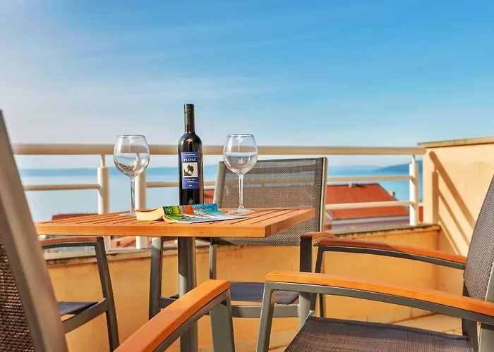 Kira Sea View *